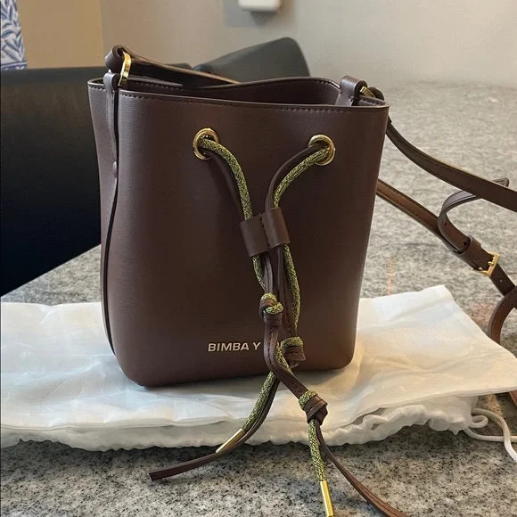 Bimba Y Lola Mini Bucket Bag with crossbody strap NWT - Picture 1 of 8